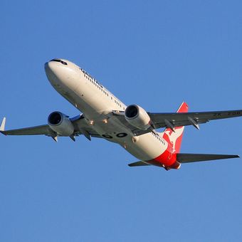 Ilustrasi penerbangan terlama di dunia, salah satunya menggunakan Qantas Airlines dari New York (JFK) ke Auckland (AKL).