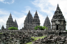 3 Tempat Wisata di Indonesia Berbalut Legenda Cinta