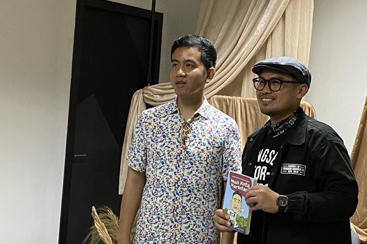 Calon wakil presiden nomor urut 2 Gibran Rakabuming Raka mengunjungi Gedung Inovasi Tangerang Selatan, Sabtu (3/2/2024).