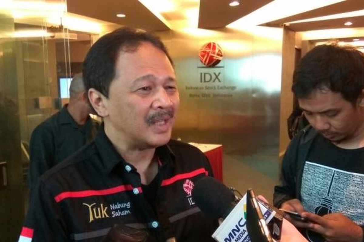 Direktur Utama PT Bursa Efek Indonesia (BEI) Tito Sulistio di Jakarta, Rabu (22/2/2017).