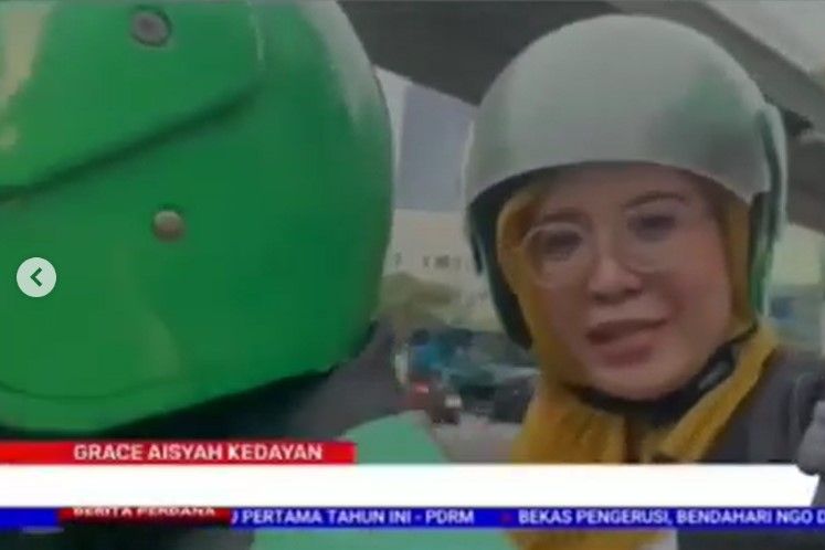 Viral, Video Reporter Malaysia Bawakan Berita Sambil Naik Ojol di Jakarta