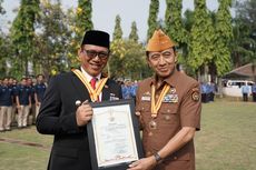 Wali Kota Cilegon Dapat Penghargaan Bintang Veteran di Hari Pahlawan Nasional