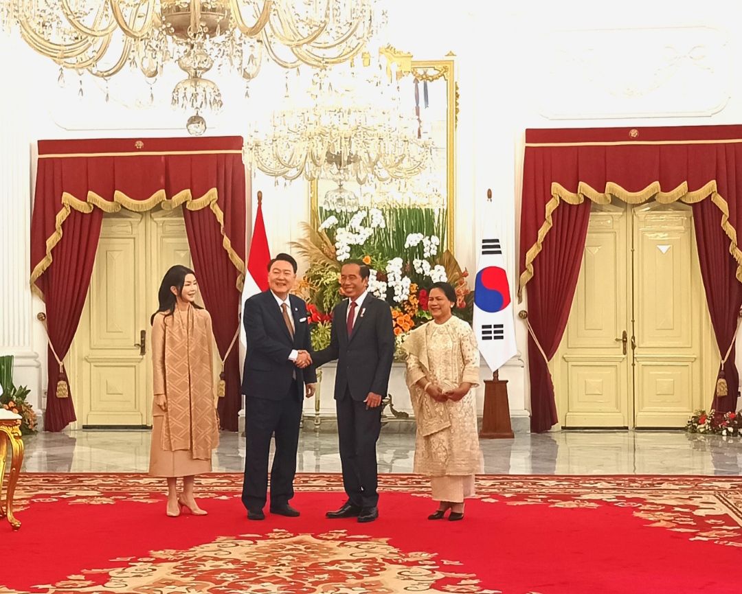 Jokowi Bertemu Presiden Korsel di Istana Merdeka