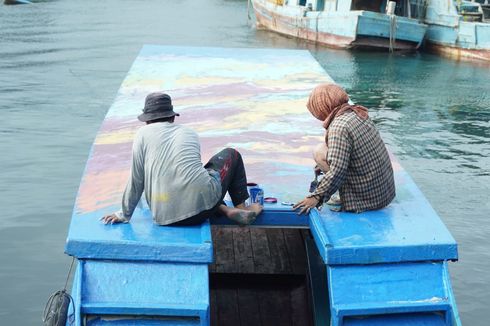 Meriahkan Festival Selat Lembeh 2023, Avia Salurkan 1.440 Kilogram Cat Tembok