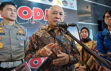 Bela Warung Madura, Menteri Teten: Jangan Sampai Tersisih oleh ...