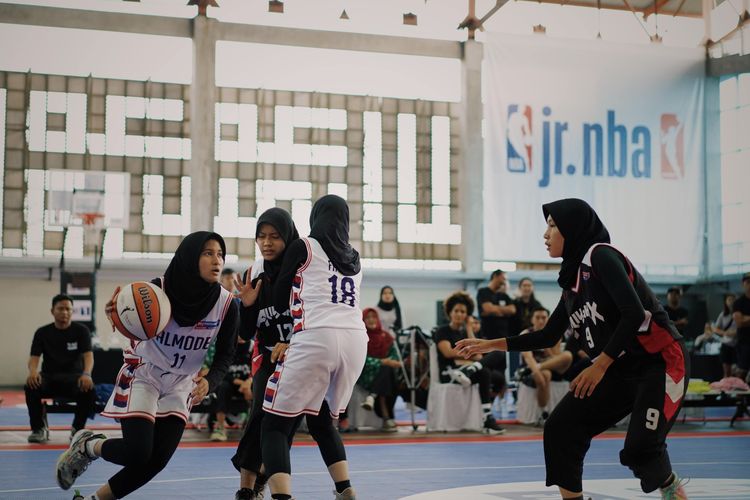 Sebagai perayaan 10 tahun Jr. NBA di Indonesia, program ini akan menyelenggarakan berbagai kegiatan untuk pelajar SD, SMP, dan SMA pada 22 April-17 Mei 2024. 