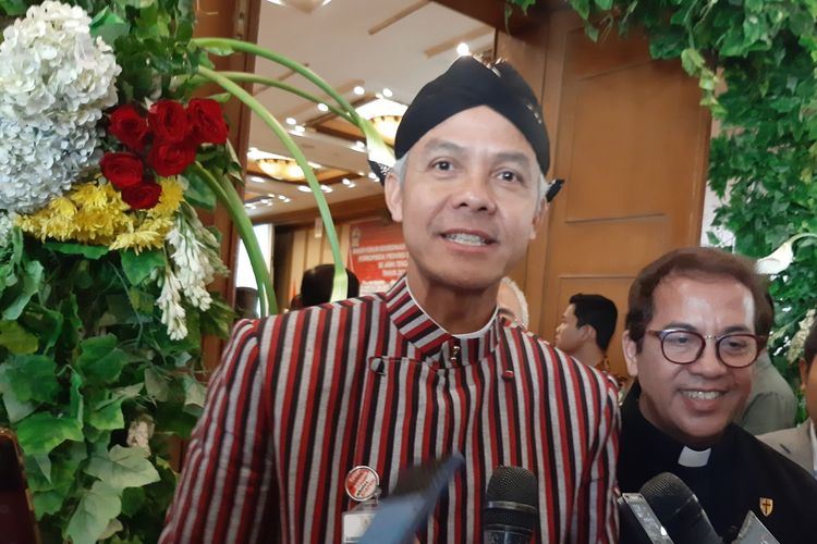 Gubernur Jawa Tengah Ganjar Pranowo usai rapat Forkompimda Jateng jelang Natal dan Tahun Baru, Kamis (19/12/2019)