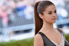 Selena Gomez Pilih Ber-Wefie dengan Penggemar daripada Difoto
