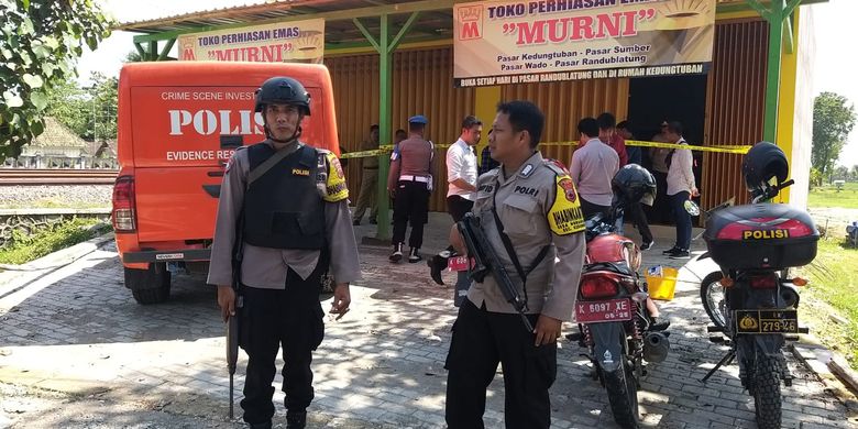 Aksi perampokan di toko emas di Kediri yang gagal