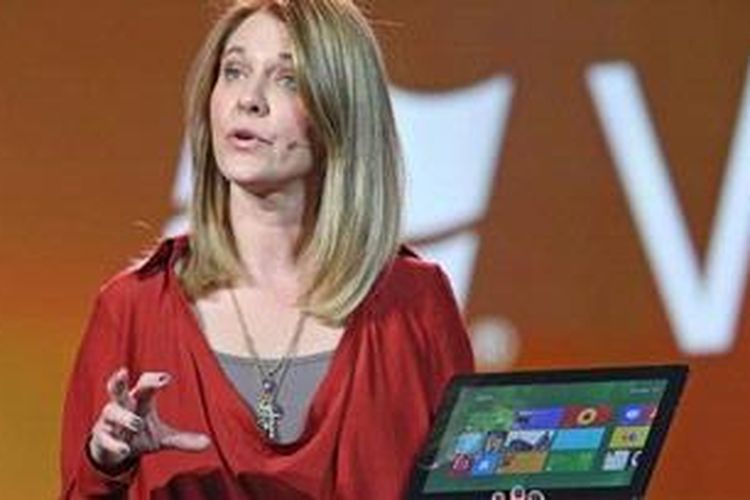 Tammi Reller, Chief Marketing Officer Windows membawa tablet dengan Windows 8.