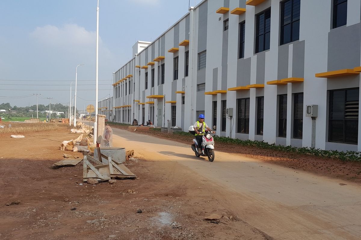 Penampakan Stasiun KCJB Karawang pada Rabu (9/8/2023).