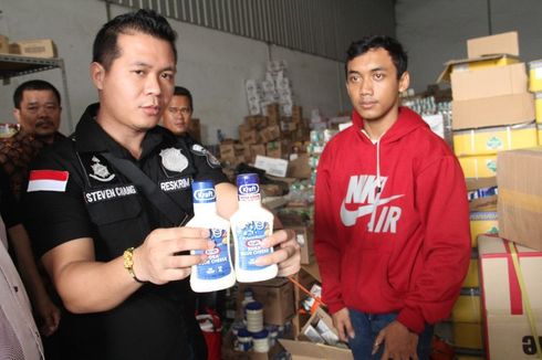 Polisi Geledah Gudang Makanan Kedaluwarsa di Tambora, Ada Mayones hingga Makanan Anak-anak