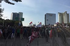 Bersiap Demo di Gedung DPR, Buruh dan Mahasiswa Sambut Pelajar yang Bergabung