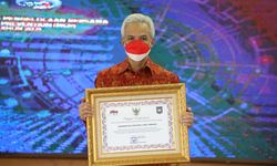 Jateng Quattrick Jadi Provinsi Terbaik TLHP, Ganjar: Penting untuk Good Governance