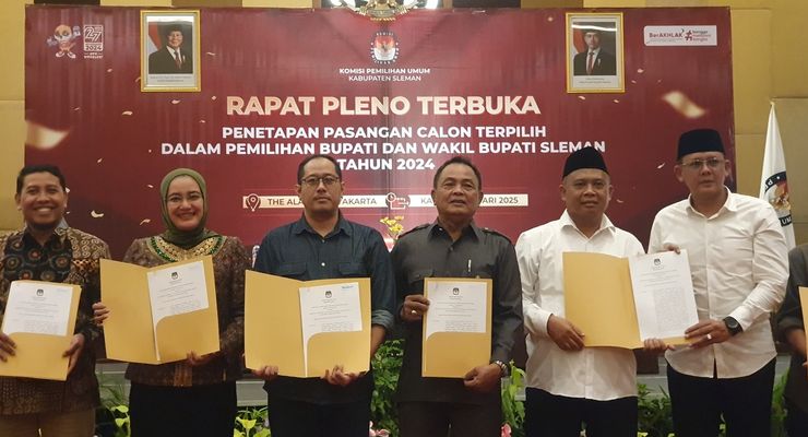 Harda Kiswaya dan Danang Maharsa Ditetapkan Jadi Bupati-Wakil Bupati Sleman