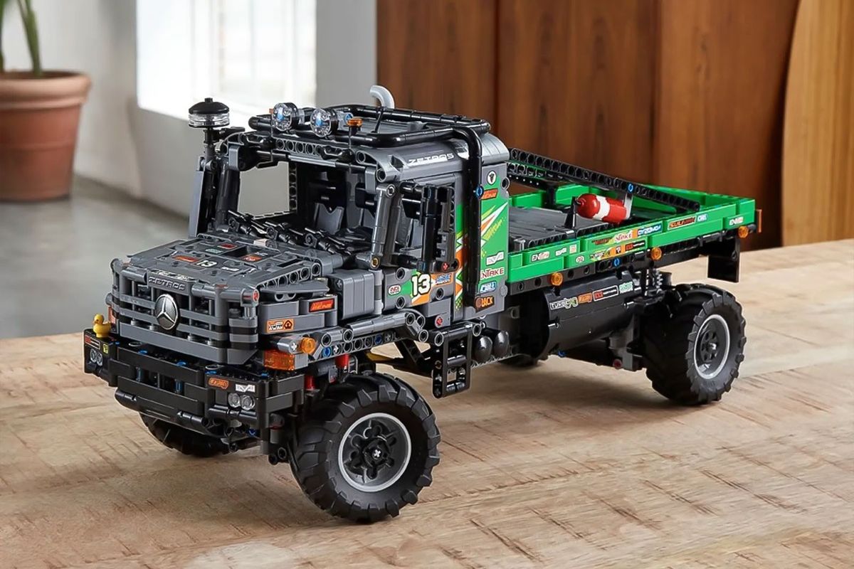  Lego Technic 4×4 Mercedes-Benz Zetros Trial Truck