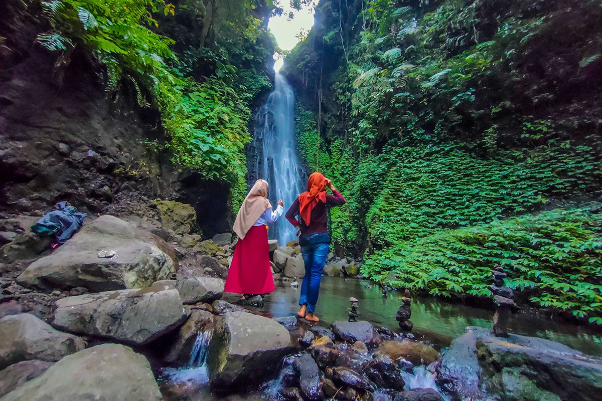 Air Terjun Srambang di Srambang Park Ngawi.