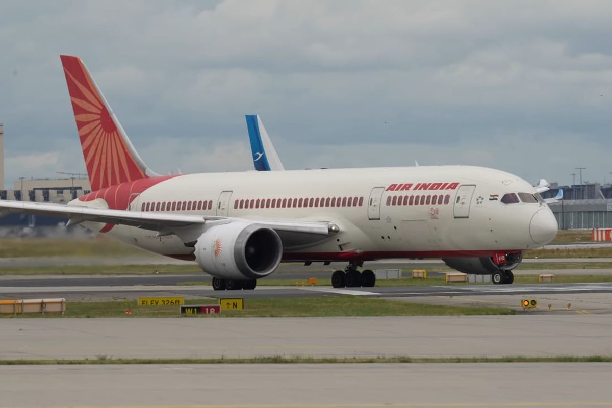 Pesawat B787 Air India VT-ANB.
