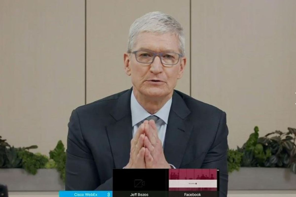 CEO Apple, Tim Cook, memberikan pernyataan di sidang yang digelar DPR AS, Rabu (29/7/2020).