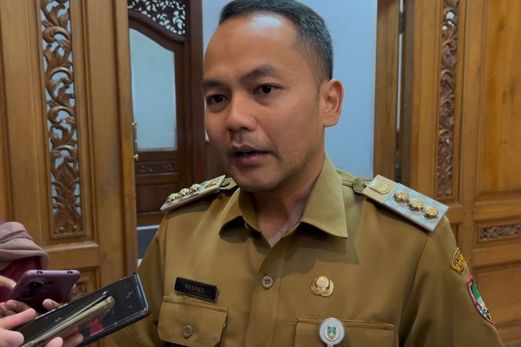 Viral Teror Pocong di Belakang UNS, Wali Kota Solo: Mengganggu Ketertiban, Kita Sikat