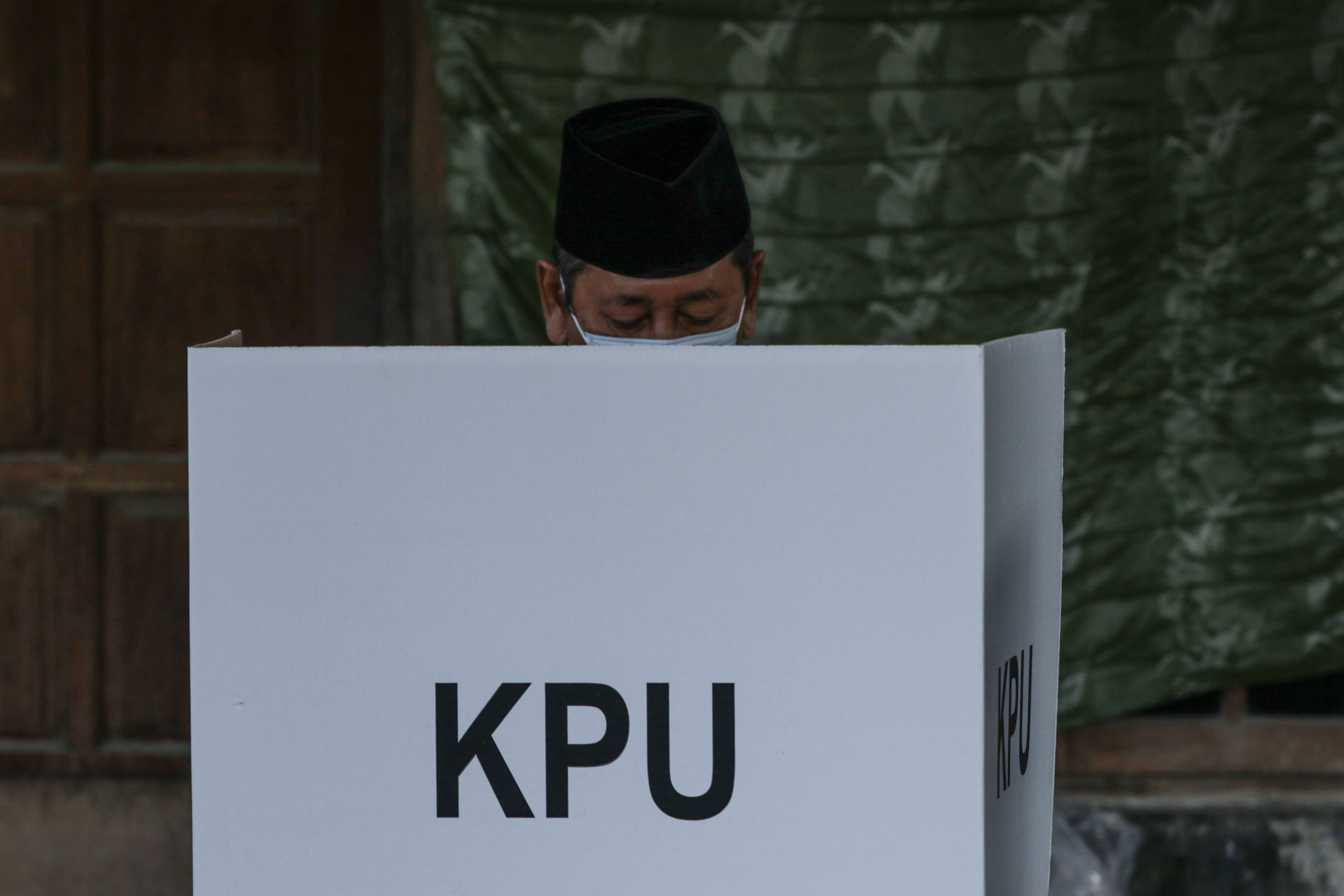 KPU Batal Larang Lembaga Survei Terakreditasi Didanai Asing