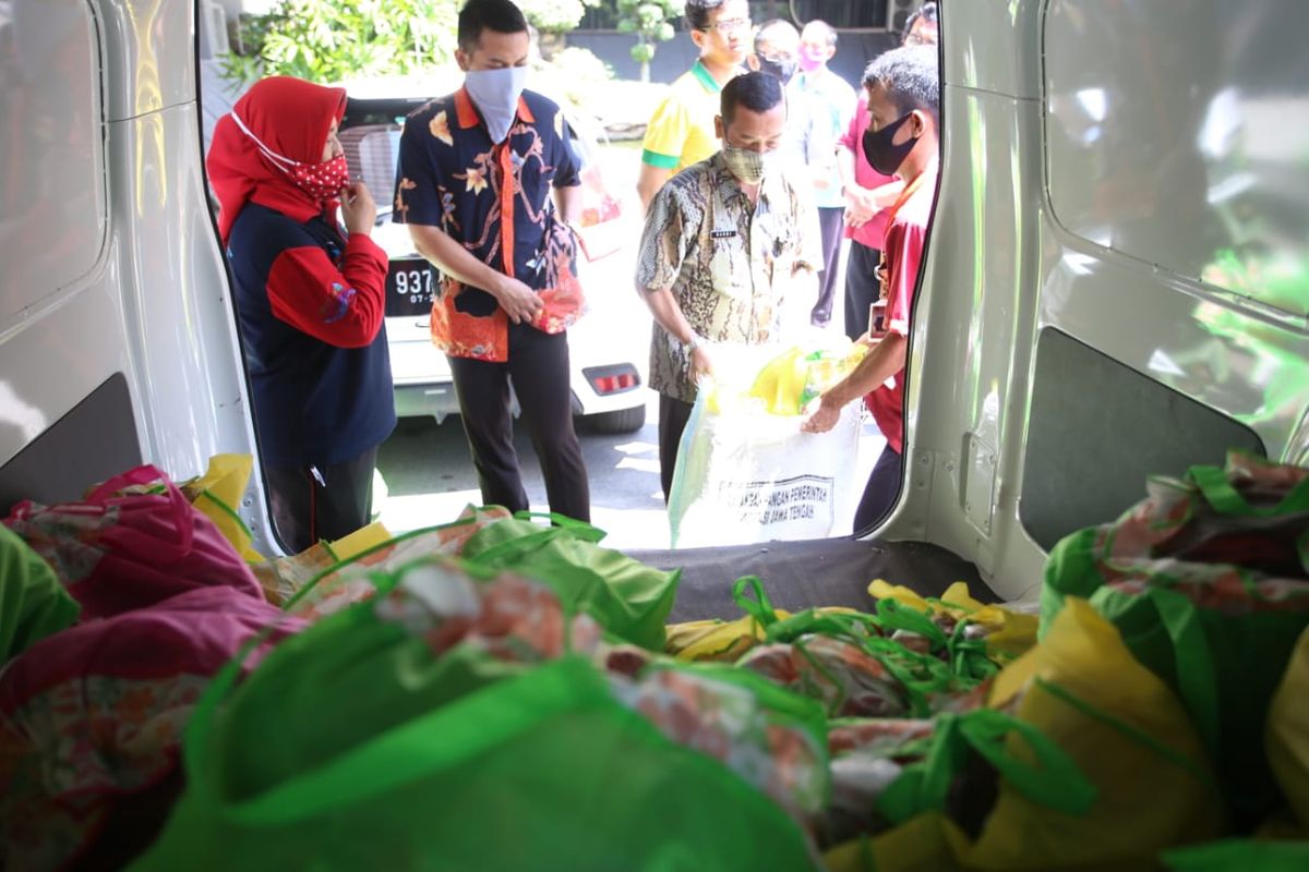 ASN borong sayur dengan harga layak