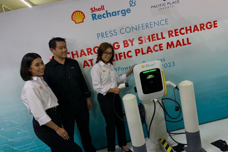 Shell Recharge, SPKLU terbaru di Mal Pacific Place