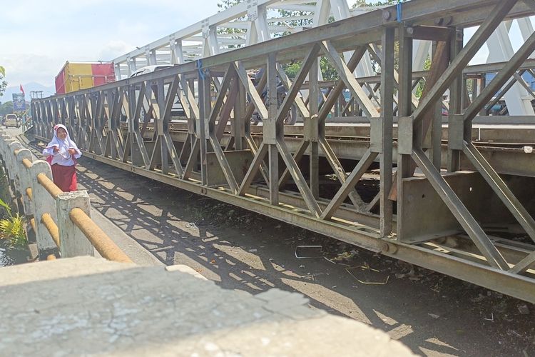 Perbaikan Jembatan Dayeuhkolot Dimulai Besok 21 Agustus, Lalu Lintas Bakal Dialihkan ke Jembatan Utama