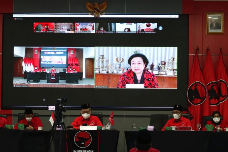 Ketua Umum PDI-P Megawati Soekarnoputri di acara Pelatihan Kader Nasional (PKN) di Sekolah Partai Lenteng Agung, Jakarta, Senin (21/3/2022).