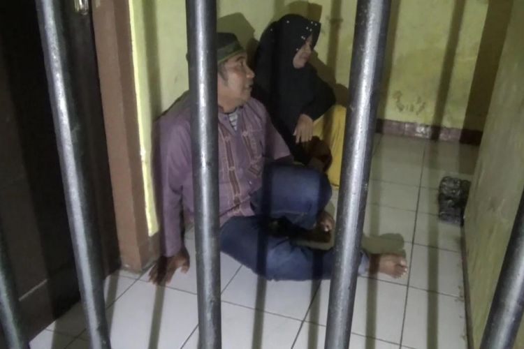 Caleg berinisial SM (47) ini tengah meringkuk di dalam sel tahanan Mapolres Takalar, Sulawesi Selatan, bersama istrinya lantaran terbelit kasus penipuan jual beli tanah, Jumat (10/8/2018).