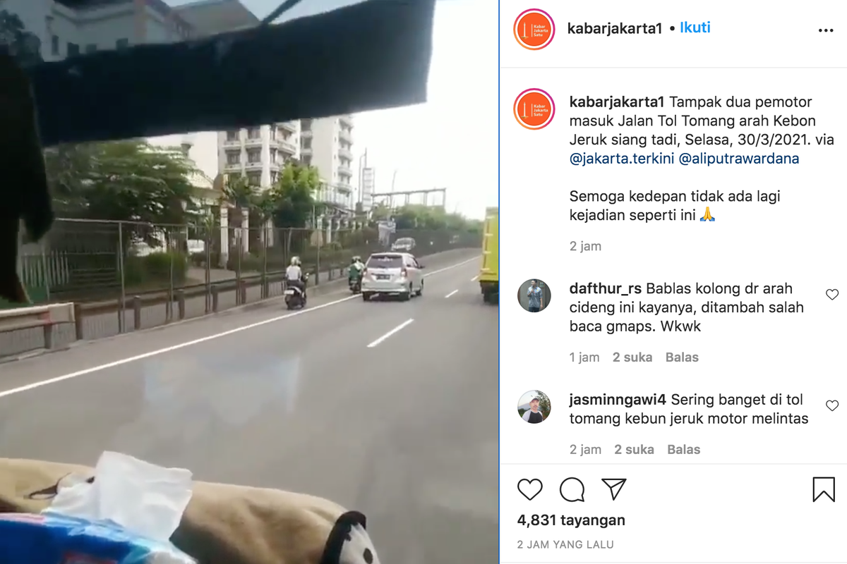 Pengendara motor masuk jalan tol