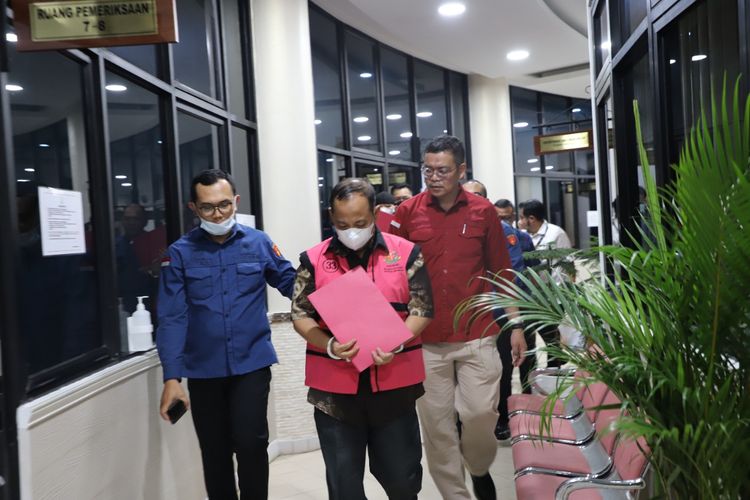 Kejagung Tahan 2 Eks Petinggi PT Surveyor Indonesia Terkait Korupsi Skema Kredit Ekspor Sapi dan Rajungan