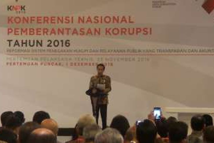 Presiden Joko Widodo saat membuka acara Konferensi Nasional Pemberantasan Korupsi 2016 di Balai Kartini, Kamis (1/12/2016)