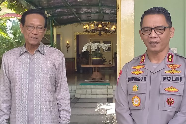 Sultan dan Kapolda DIY Suwondo Nainggolan saat bertemu bahas keamanan jelan Idul Fitri, Selasa (11/4/2023)
