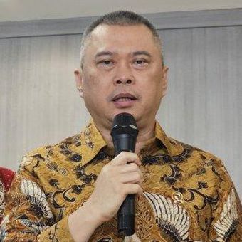 Menteri Perhubungan Dudy Purwagandhi di kantor Kemenko IPK, Jakarta Pusat, Rabu (5/2/2025). Ia meyakini truk yang terlibat dalam kecelakaan di Gerbang Tol Ciawi sudah melewati uji KIR. 