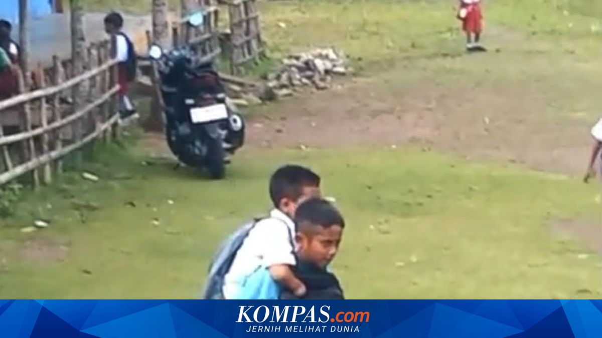 ASTAGA! Siswa SD Disabilitas Digendong Teman, Suster Ingatkan Jangan Cari Duit!