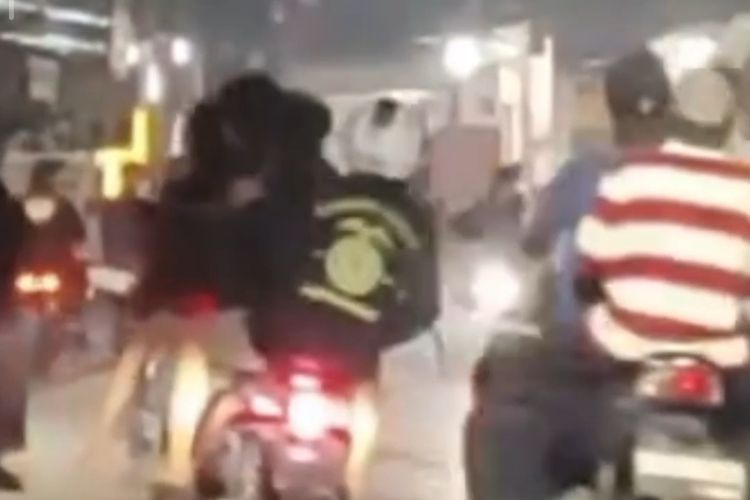 Polisi Tangkap 13 Pelaku Tawuran di Babelan Bekasi, Sita Celurit dan 6 Motor