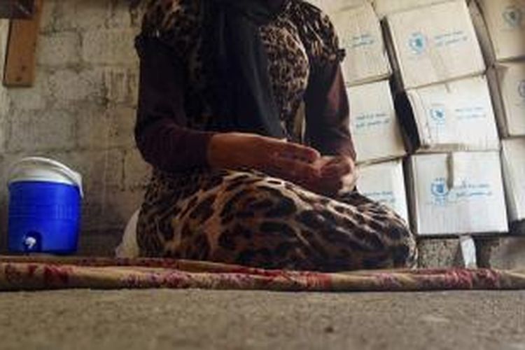 Kantor berita Associated Press sempat mewawancarai seorang gadis Yazidi berusia 15 tahun yang berhasil lolos dari sekapan ISIS. Gadis itu kini tinggal di sebuah dusun kecil di luar kota Dahuk, Irak.