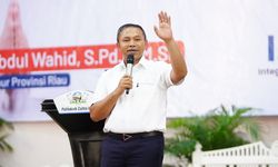 Wujudkan SDM Unggul, Gubri Abdul Wahid Siapkan 