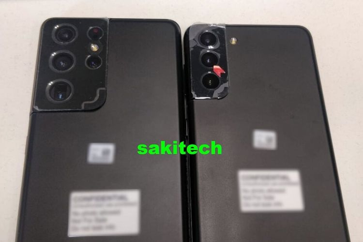 Penampakan asli ponsel yang diduga sebagai Galaxy S21 Ultra (kiri) dan S21 Plus (kanan).