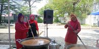 Terkenang Gempa 2009, Warga Sumbar Kirim 5 Ton Rendang untuk Korban Gempa NTT