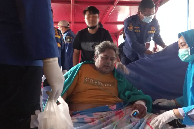 Cipto Raharjo (45), pria obesitas berbobot sekitar 200 kg dirujuk ke RSCM Jakarta pada Selasa (11/7/2023). Cipto dievakuasi ke RSCM menggunakan truk Damkar Kota Tangerang.