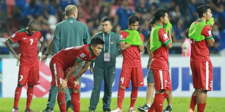 Kekecewaan para pemain timnas Indonesia usai final Piala AFF 2016 di Bangkok, 17 Desember 2016.