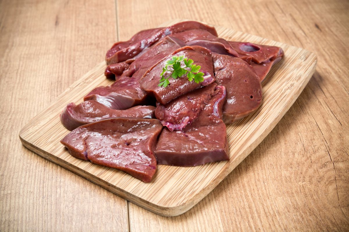 Sebagian besar daging rendah asam folat. Namun, hati sapi adalah salah satu makanan yang mengandung asam folat tinggi.