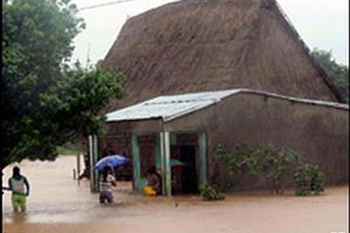 Di Vietnam, daerah Vietnam tengah merupakan yang paling parah diterjang topan Ketsana.