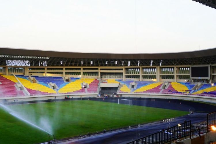 Stadion Manahan Solo