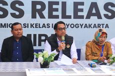 Pohon Natal dari Sampah Plastik Hiasi Gereja Santo Paulus Pekanbaru