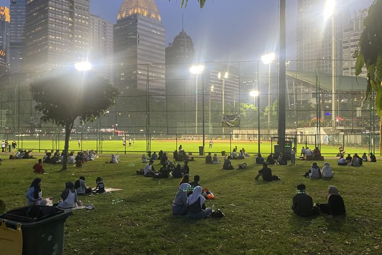 GBK Ramai Sejak Sore, Ternyata Ada Tiga Acara Besar Sekaligus
