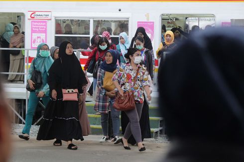 Antisipasi Penyebaran Corona, Masker akan Dibagikan ke Penumpang KRL