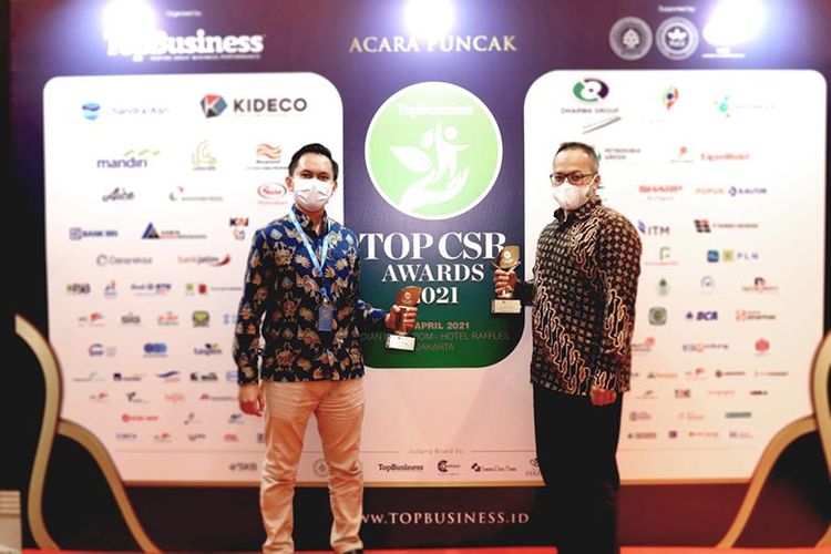 Human Initiative berhasil meraih penghargaan TOP CSR Award 2021.